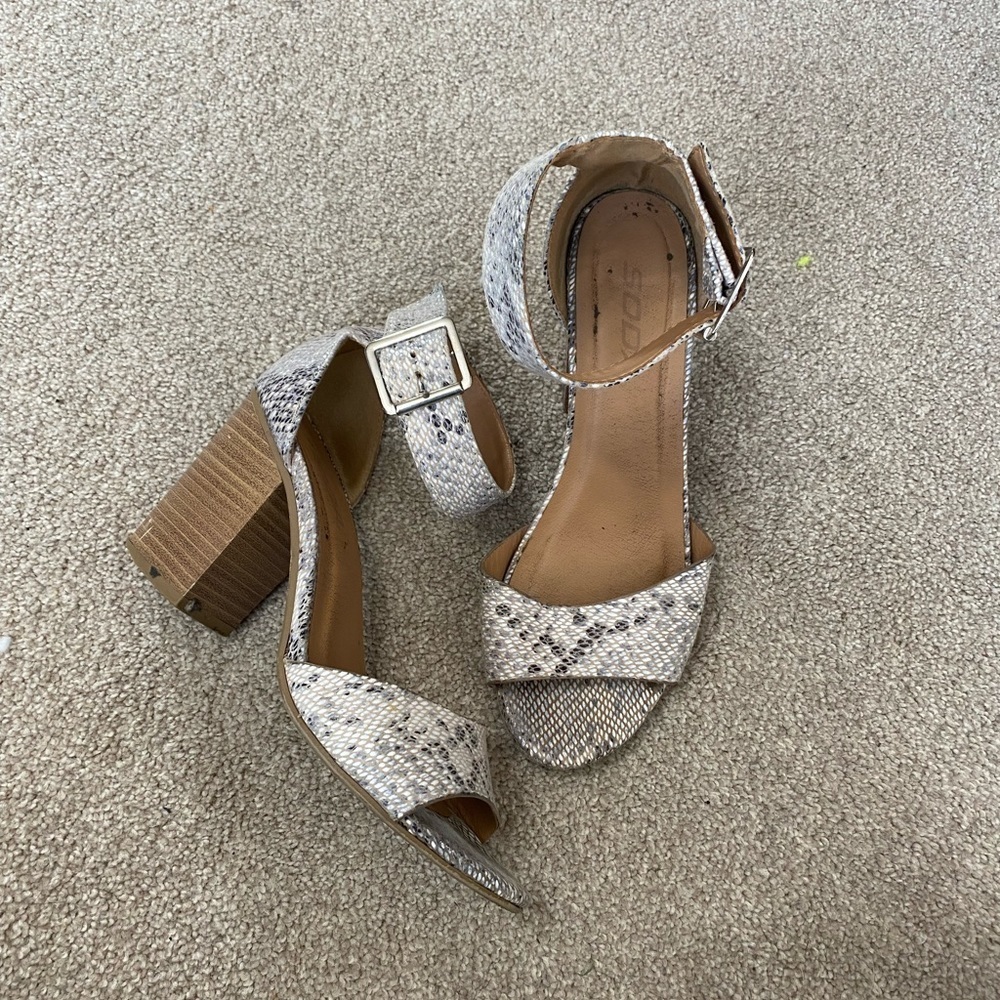 Soda Snake Print Ankle Strap Heels Size 5.5